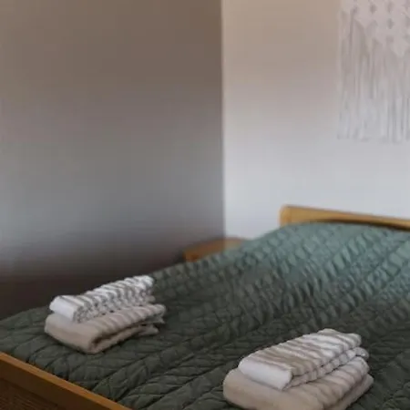 Apartment Viihtyisae Yksioe Laehellae Palveluita. *